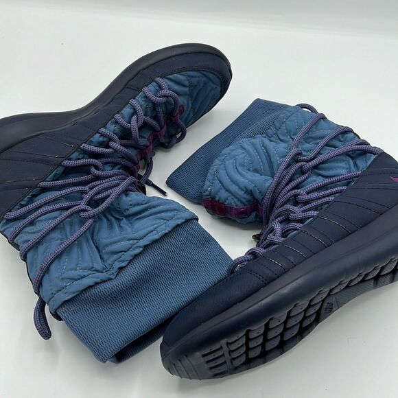Nike Shoes - Nike Roshe Two Hi Soft SneakerBoots Size 7
